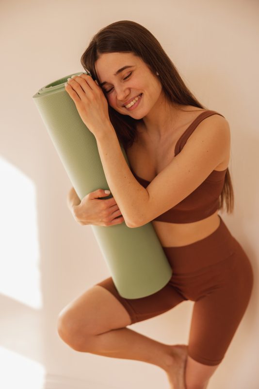 choosing sustainable yoga mat